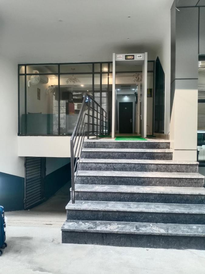 Hotel King Plaza Yeni Delhi Dış mekan fotoğraf