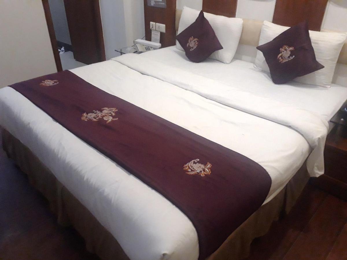 Hotel King Plaza Yeni Delhi Dış mekan fotoğraf