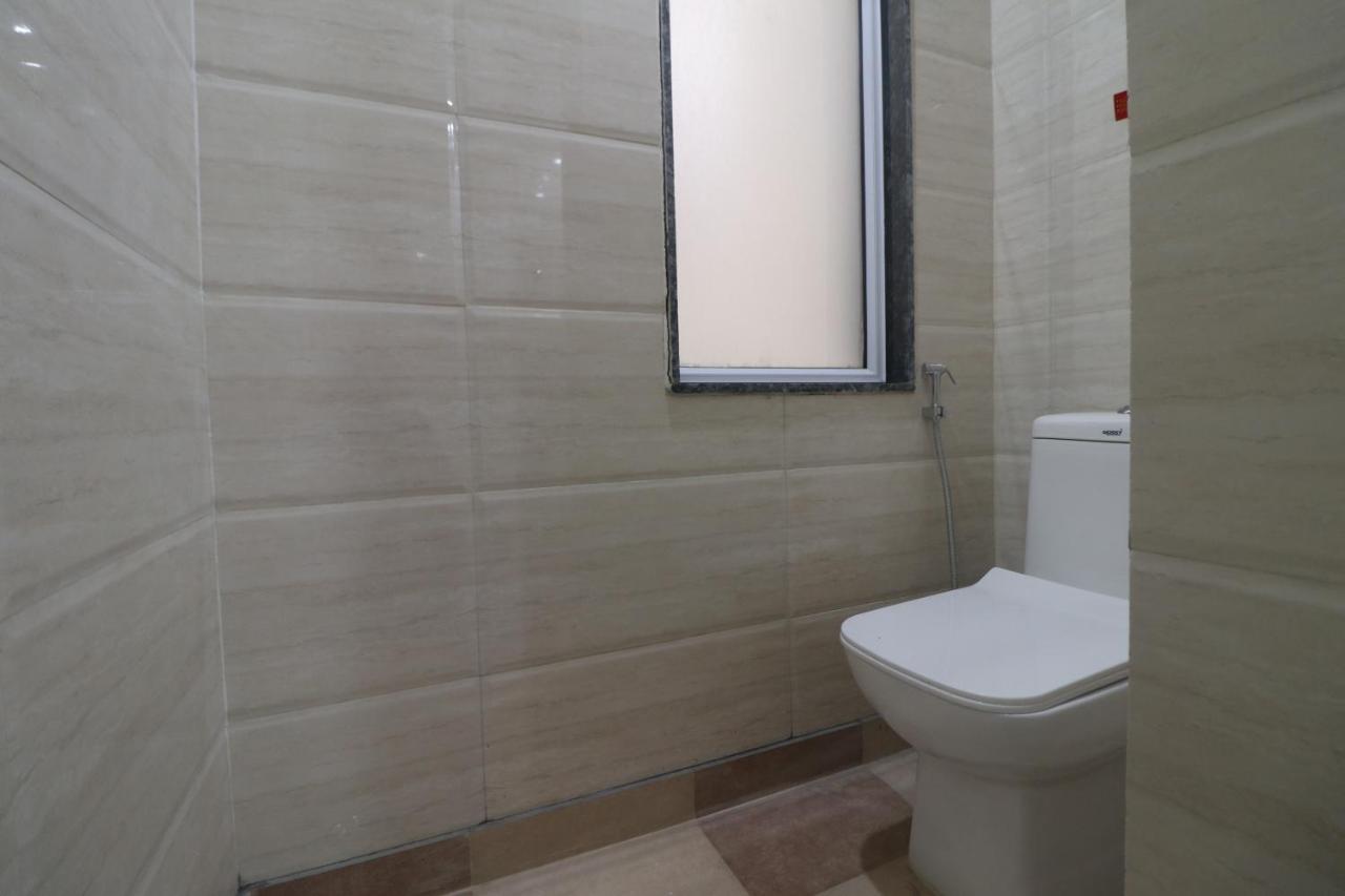 Hotel King Plaza Yeni Delhi Dış mekan fotoğraf