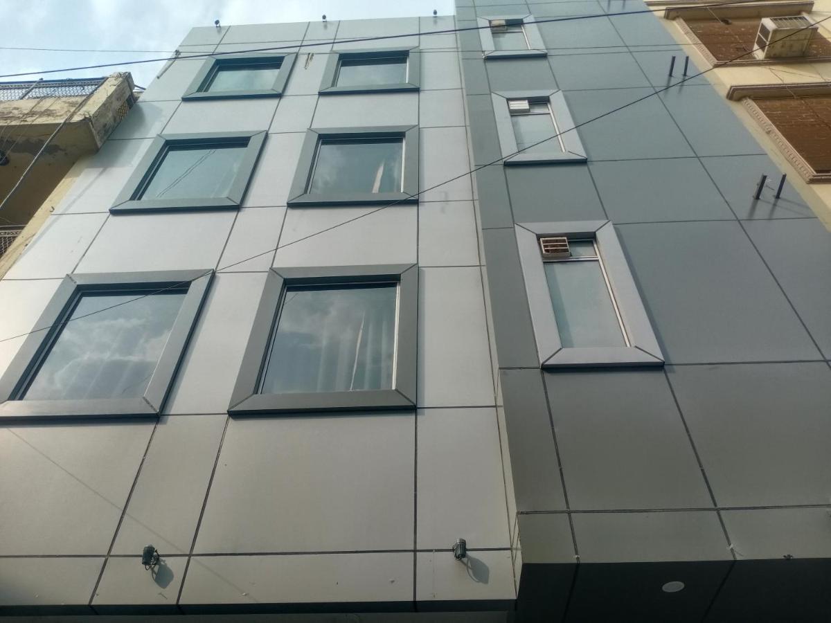 Hotel King Plaza Yeni Delhi Dış mekan fotoğraf