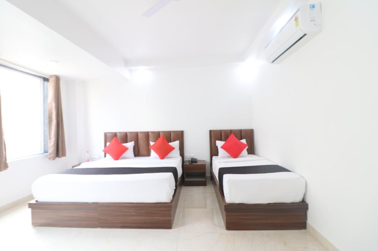 Hotel King Plaza Yeni Delhi Dış mekan fotoğraf